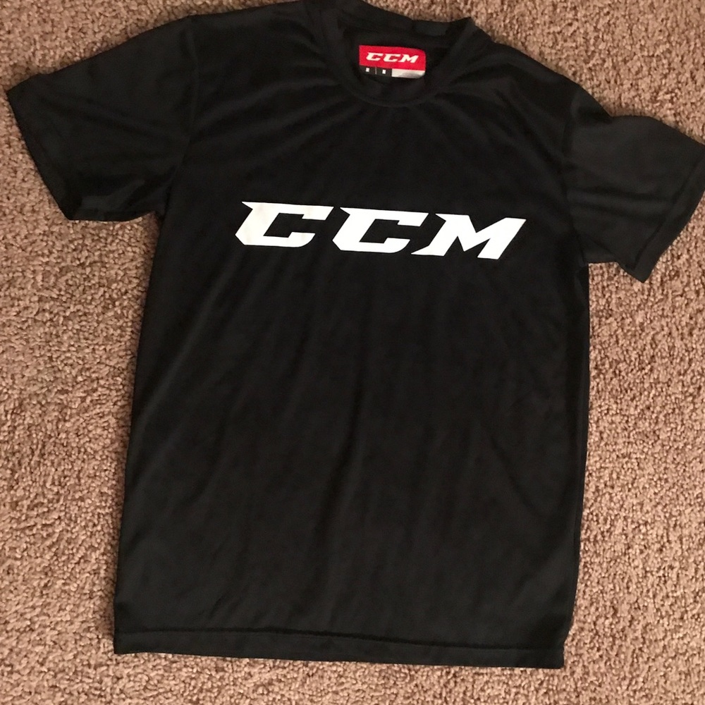 CCM Dri Fit Men’s T Size M 💲Make Offer 🏒